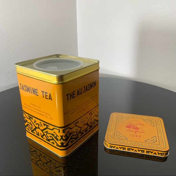 Tin with Golden Tones Beautiful Decor or Storage - Picture 14 of 16